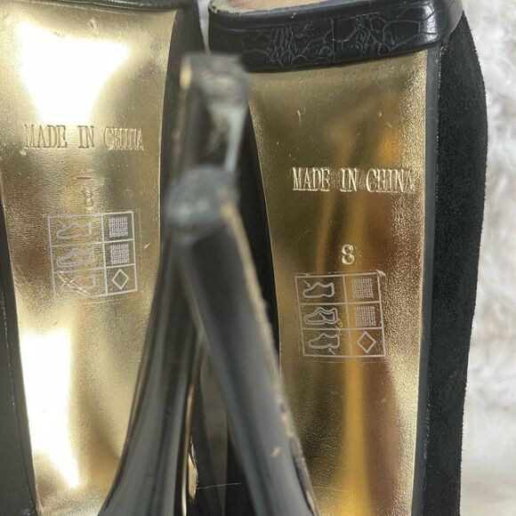 Bebe synthetic suede & lizard print hidden platform heels gold tone buckles SZ8 - Picture 13 of 13